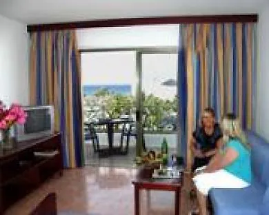 Aparthotel Floresta 3*