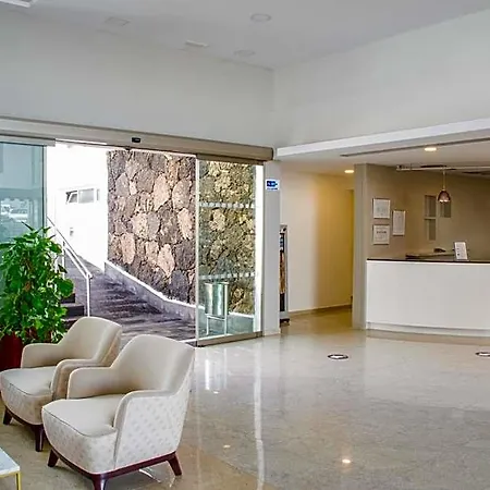 Hotel apartamentowy Floresta Puerto del Carmen (Lanzarote)