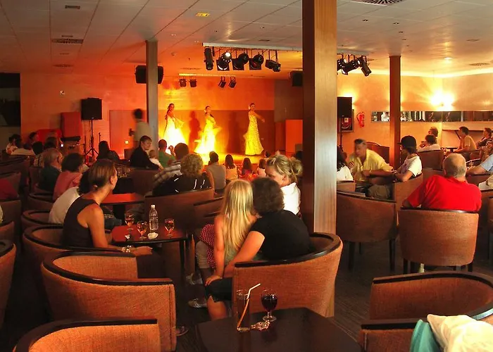 Lägenhetshotell Floresta 3*